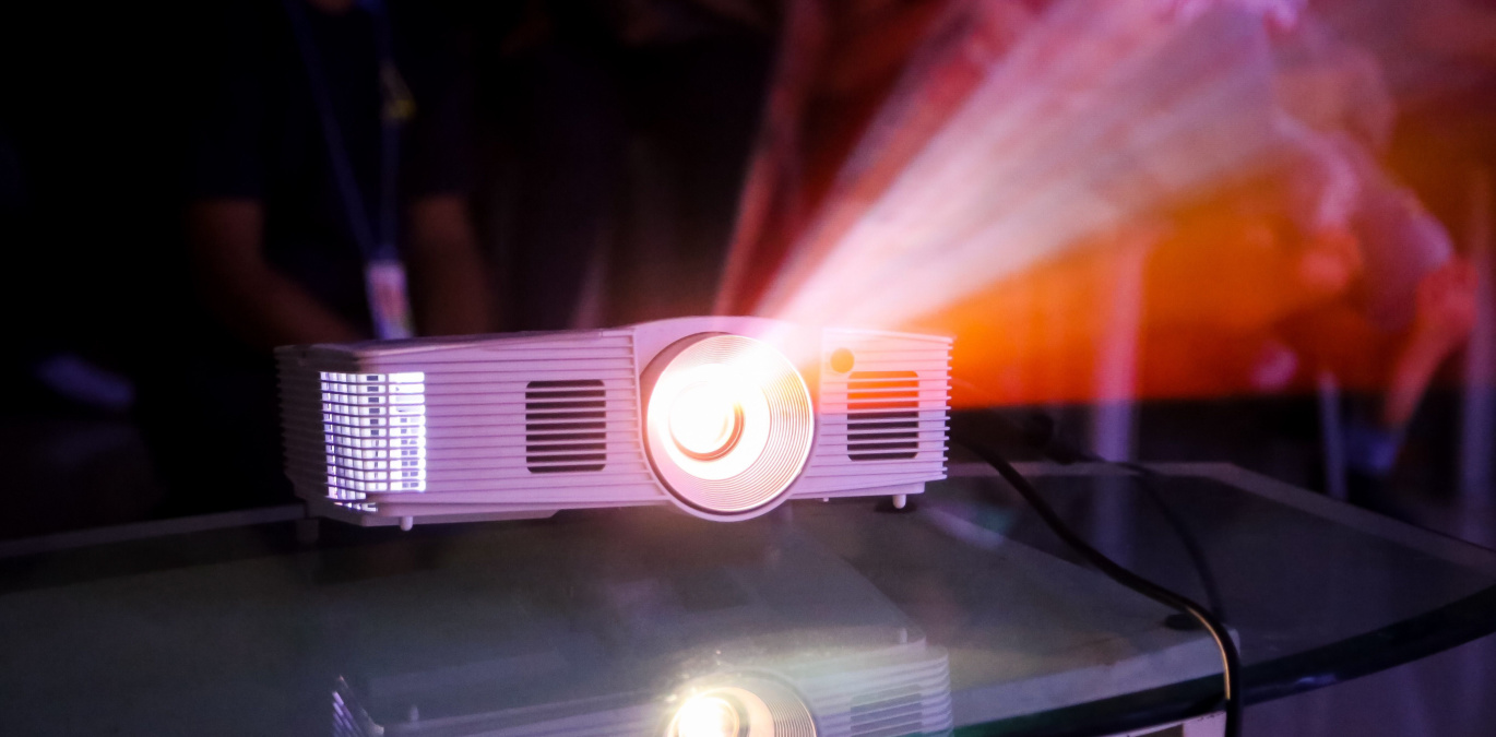 Aluguel De Telão - Aluguel De Projetor Para Eventos Feiras e Congressos